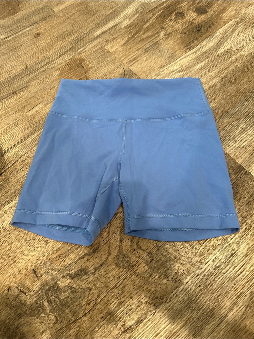 Like new! Lululemon Wunder Train High-Rise Short 6" Pool Party Sz 10